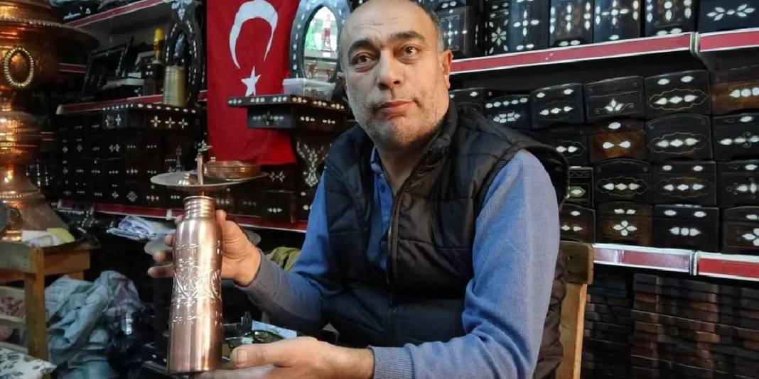 Bir mesleği kaybolmaktan kurtardılar! El emeğiyle üretiyor talebe yetişemiyorlar: Fiyatı 1300-3000 TL arasında değişiyor 4